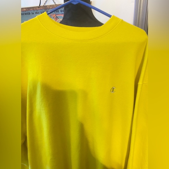 Vintage Champion Sweatshirt
Embroidered Logo Yellow Size XXL - Picture 2 of 8